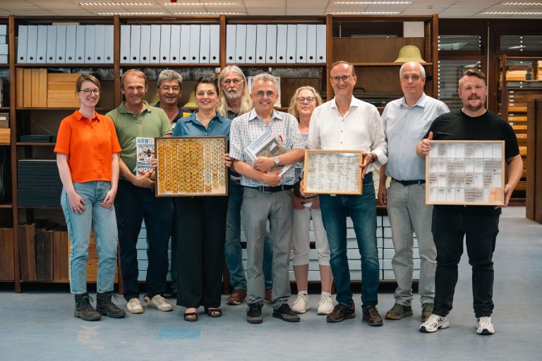 PM 044/24: Besuch der Grünen beim Entomologischen Verein Krefeld: Engagement für Biodiversität